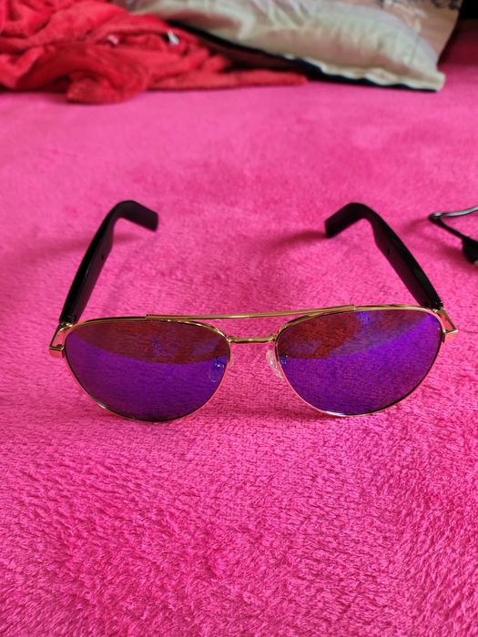 Ochelari prin bluetooth.