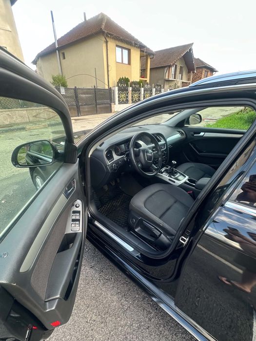 Vand audi a4 an 2009 motor 2.0 TDI