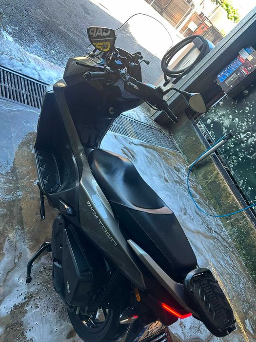 Kymco SkyTown 125i CBS