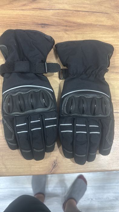 Продавам Мото ръкавици,неразличими от нови!!!