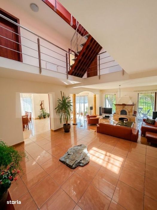 Vila exclusivista pe malul Begai | 380 mp utili, 3.982 mp parc privat