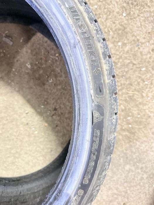 Продам шины. 2 штук