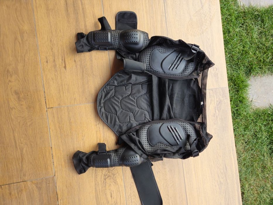 Casca enduro smk alterra si echipament