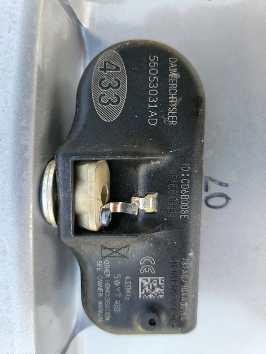 Оригинални лети джанти 17 5х127 Jeep Grad Cherocke , датчици / сензори