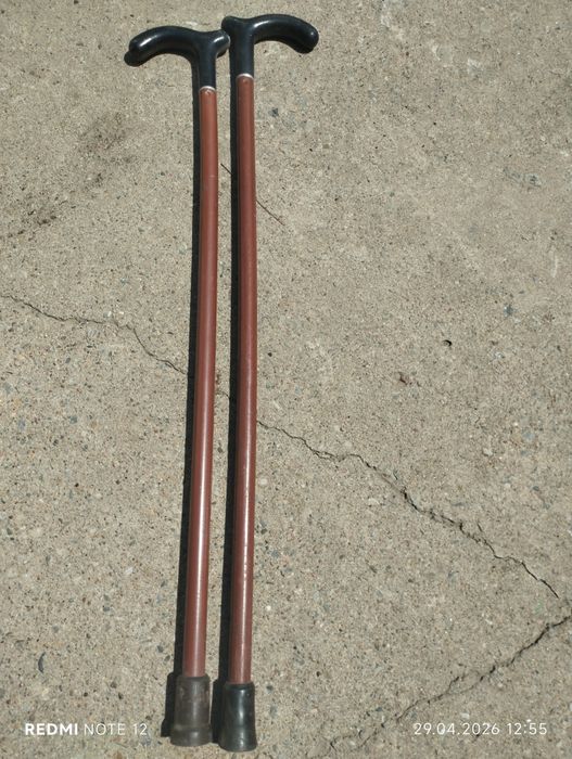 Трость  опорная.