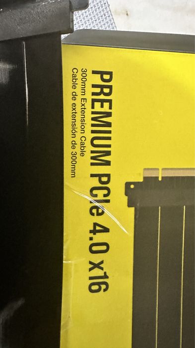 Riser PCIe 4.0 x16 CORSAIR