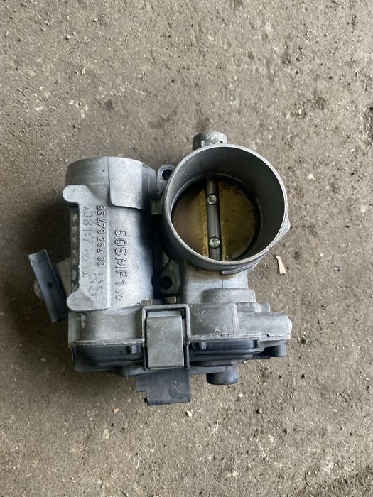 Дроселова клапа за ситроен пежо 1.4 16v 88кс