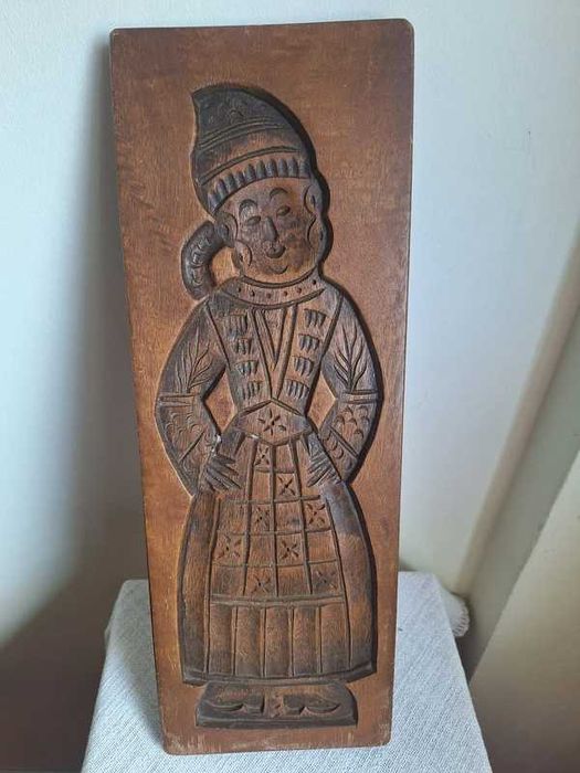 Panou sculptat în lemn de fag, stil german, semnat Sauerung – 50 cm, vintage