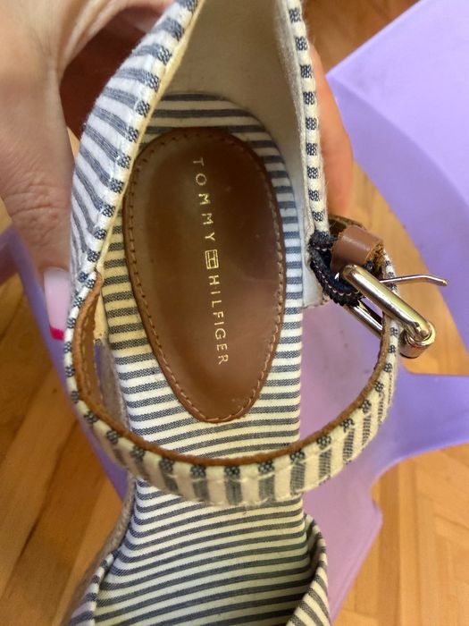 Сандали на платформа Tommy Hilfiger, размер 38