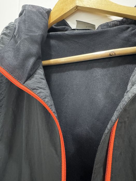 Пиджаки и курточки