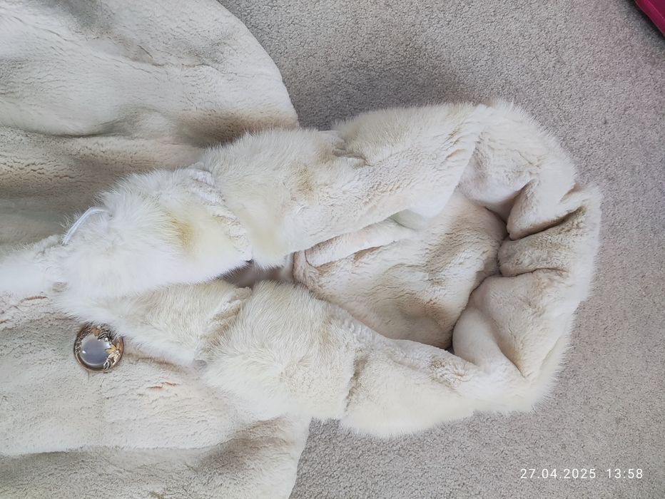 Продам шубу из бобрика