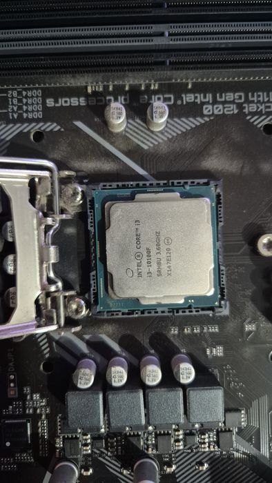 I3 10100f + cooler stock