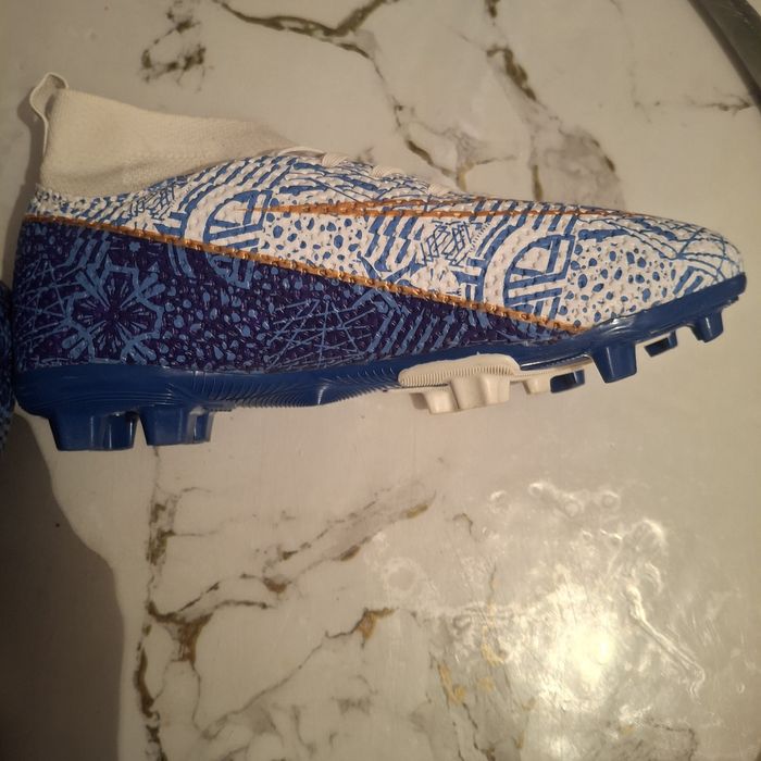 Футбольные бутсы