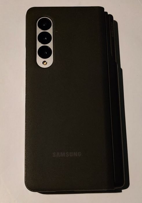 Samsung Galaxy Z Fold 3