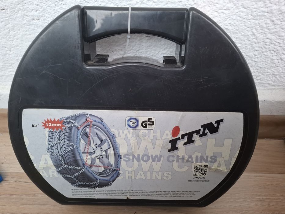 Нови, неотваряни вериги за сняг