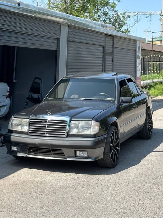 Mercedes Benz W124 E230