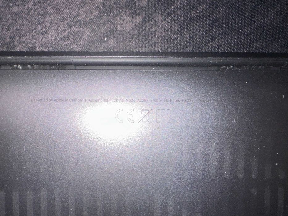 Macbook pro A2289, 96% АКБ 256gb