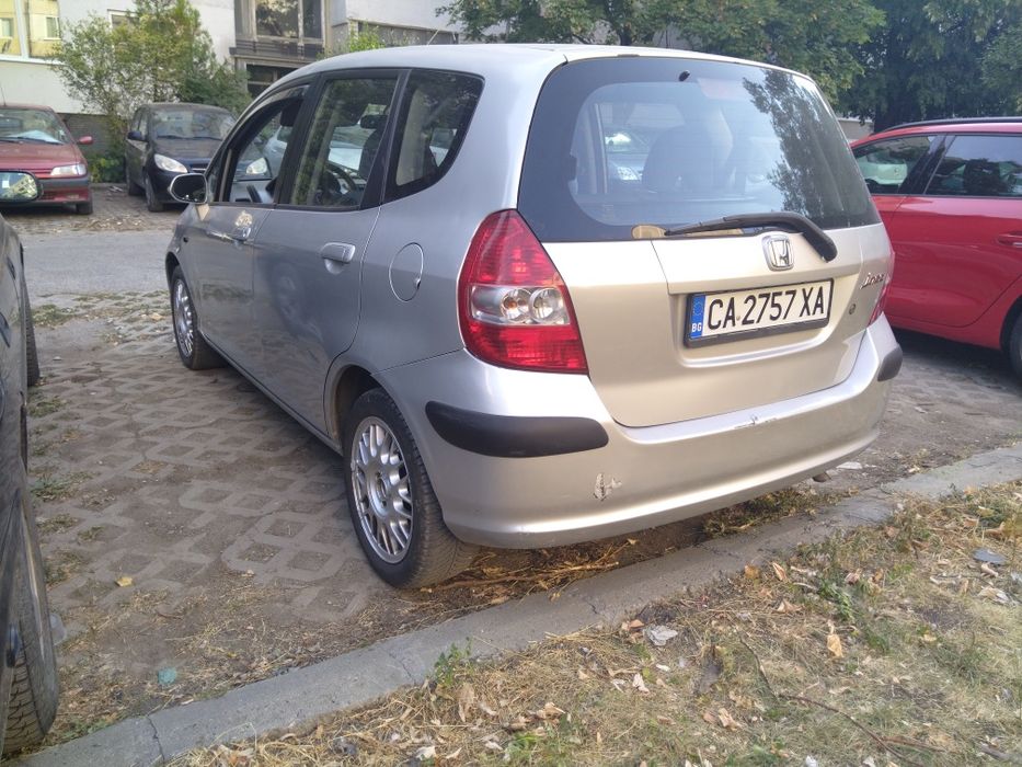Продавам Хонда Джаз 1.2 2002