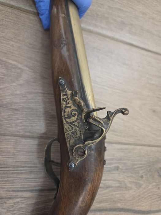 Pistol flinta de panoplie arma de foc veche