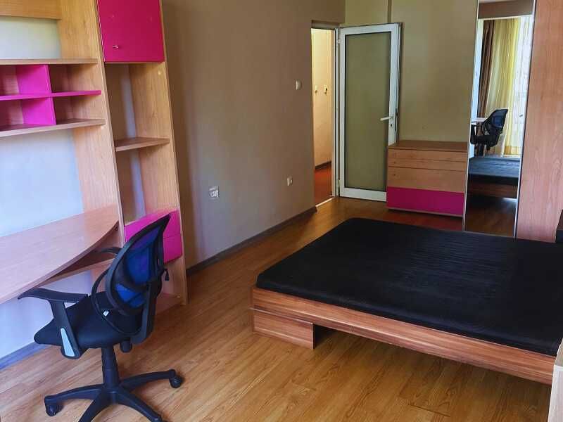 Дава се под наем Тристаен апартамент в София, Белите брези - 107 кв.м за 714 € - Снимка #9