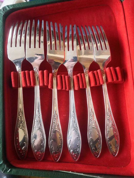 Мельхиоровый столовый комплект ,новый.