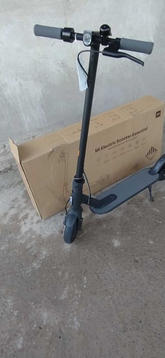 Mi scooter essential