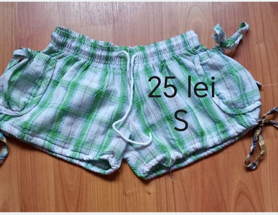 Pantaloni scurți damă