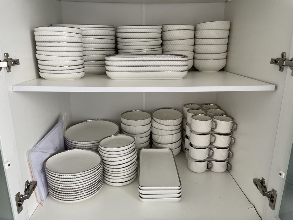 Продам сервиз на 24 персоны