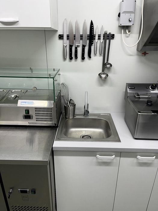 Container profesional fast food – complet utilat