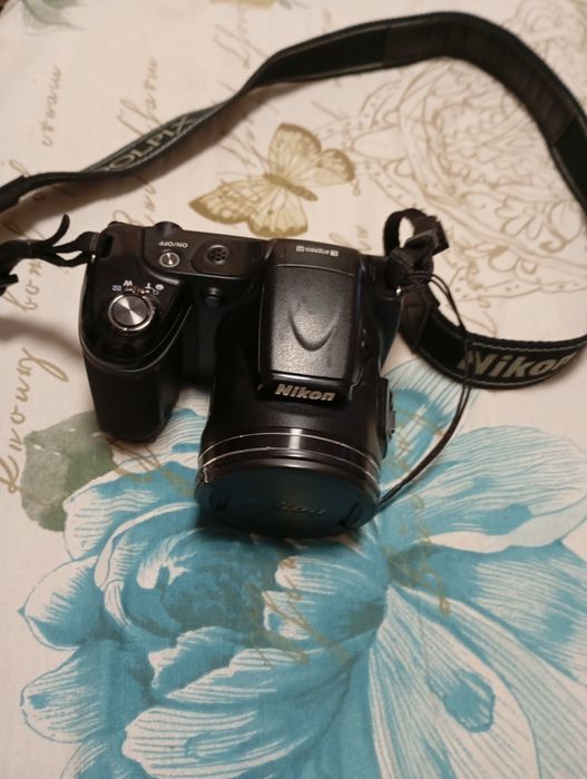Vând aparat Nikon Coolpix L820