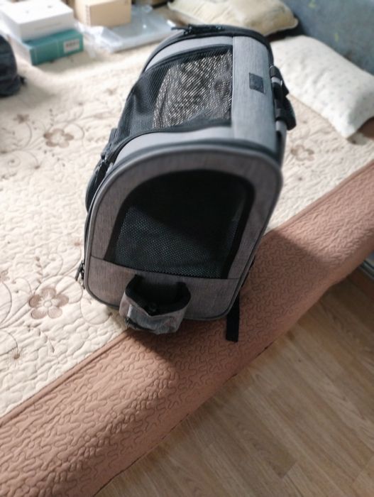 Vând rucsac transport animale nou