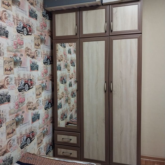 Детский шкафы и стол для учёбы