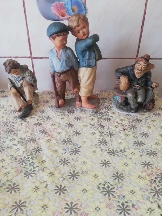 Bibelouri vechi românești