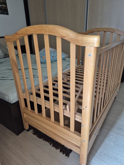 Patut cu sertar bebelusi