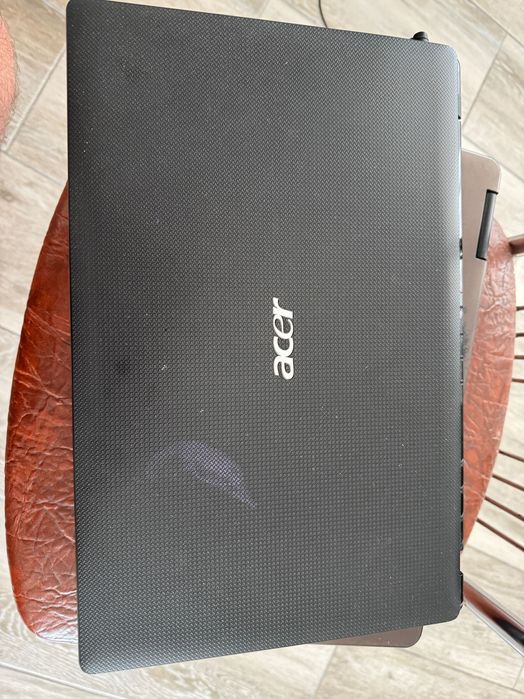 Vând laptop acer