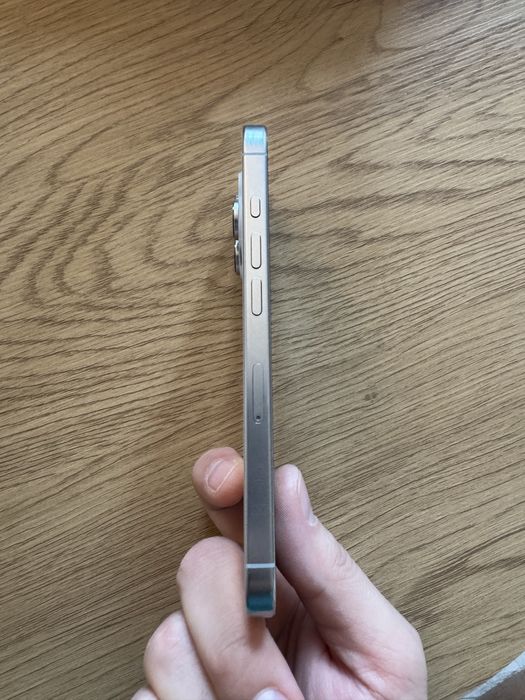 Iphone 16 Pro 256GB гаранция до 01.10.2026