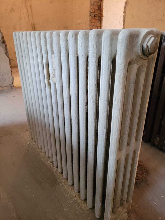 Vând calorifere fontă, cadă fontă, de vanzare calorifere fonta si cada