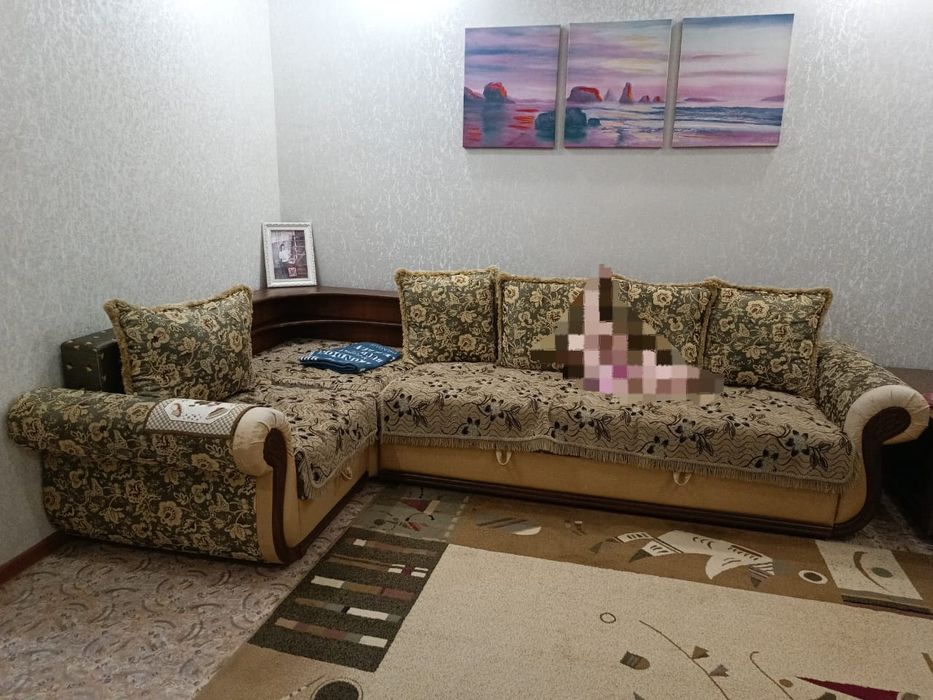 Диван угловой в отличном состоянии