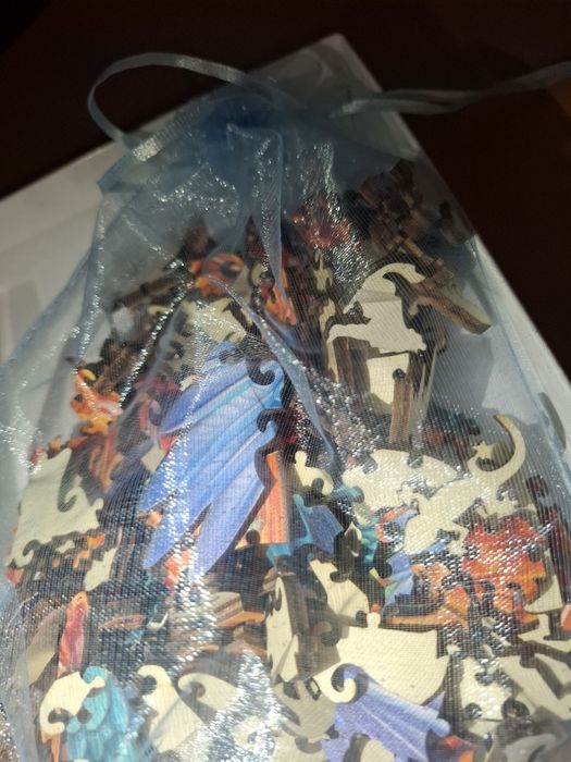 Дървен красив пъзел с две птици цветен. Различни видове