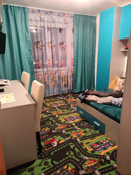 Apartament 3 camere decomandat  etaj 4/8,  2 grupuri sanitare  loc parcare Str Slt Popa Rahova persoană fizică