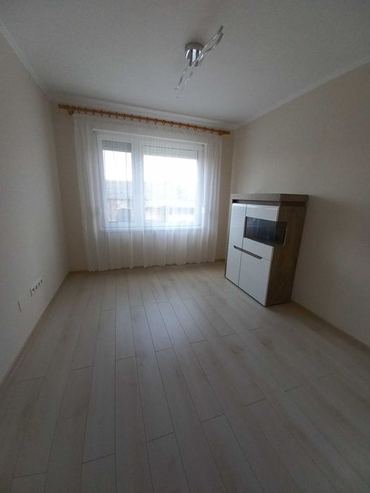 Apartament de vanzare in Salonta, cu 4 camere, situat in zona garii