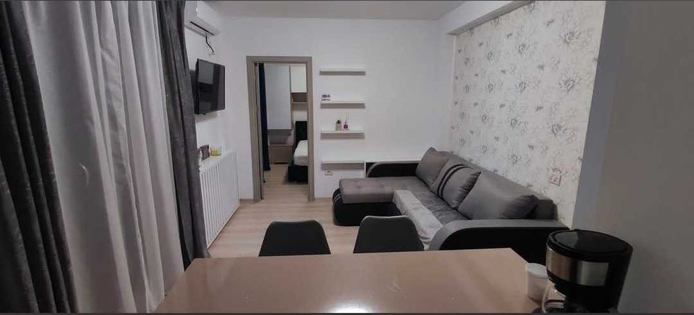 Apartament 2 camere semidecomandat mamaia  tabara de inchiriat.