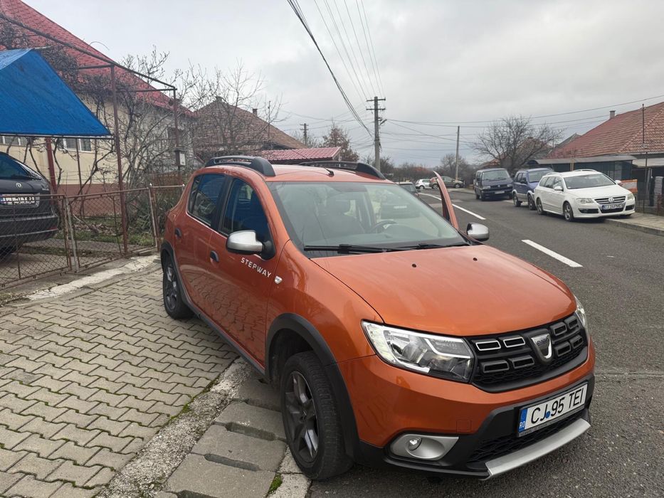 Dacia Sandero Stepway 1.0 automat aurie