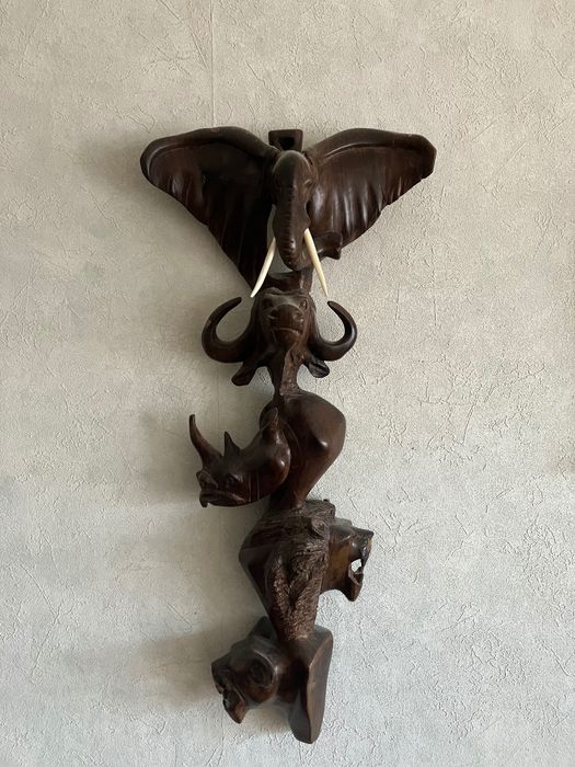 Африкански тотем от дърво