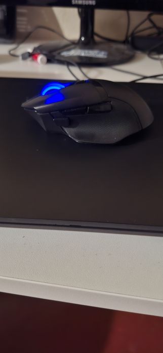 Лаптоп Lenovo gaming + аксесоари