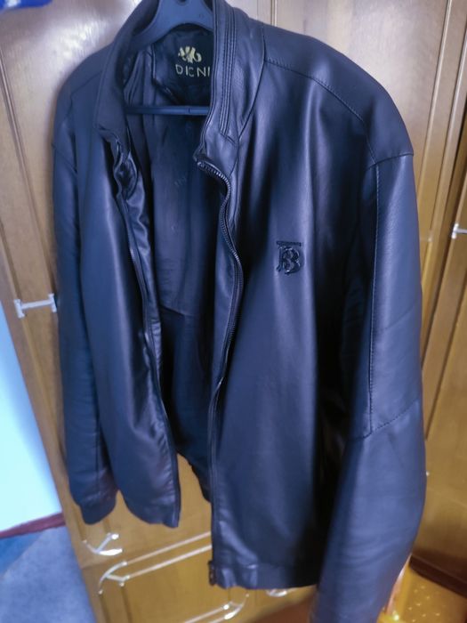 Куртка и рубашка