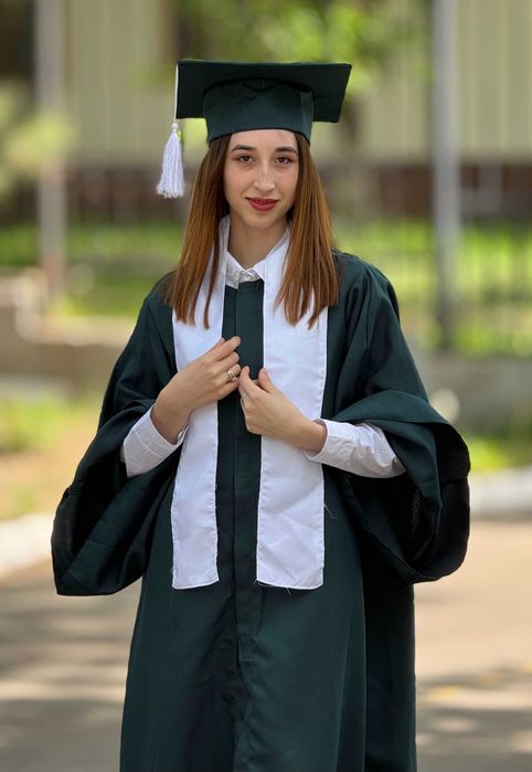 Magistr kiyimi(Mantiya)ijaraga beramiz.Мантия магистра(Мантия)в аренду