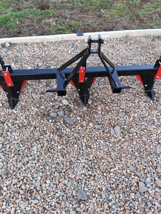 Браздир тройка за малък трактор