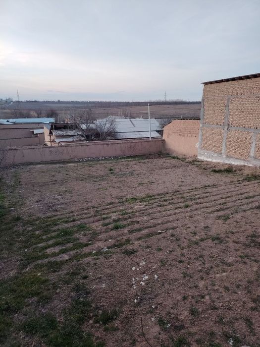 uchaska yer sotiladi