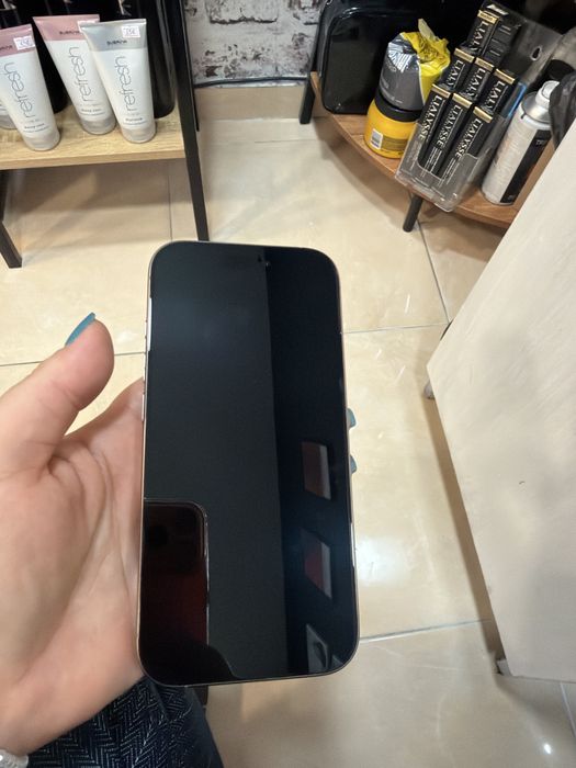 IPhone 16 pro с гаранция
